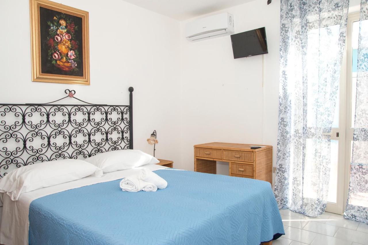 Hotel Punto Azzurro Forio  Exterior photo