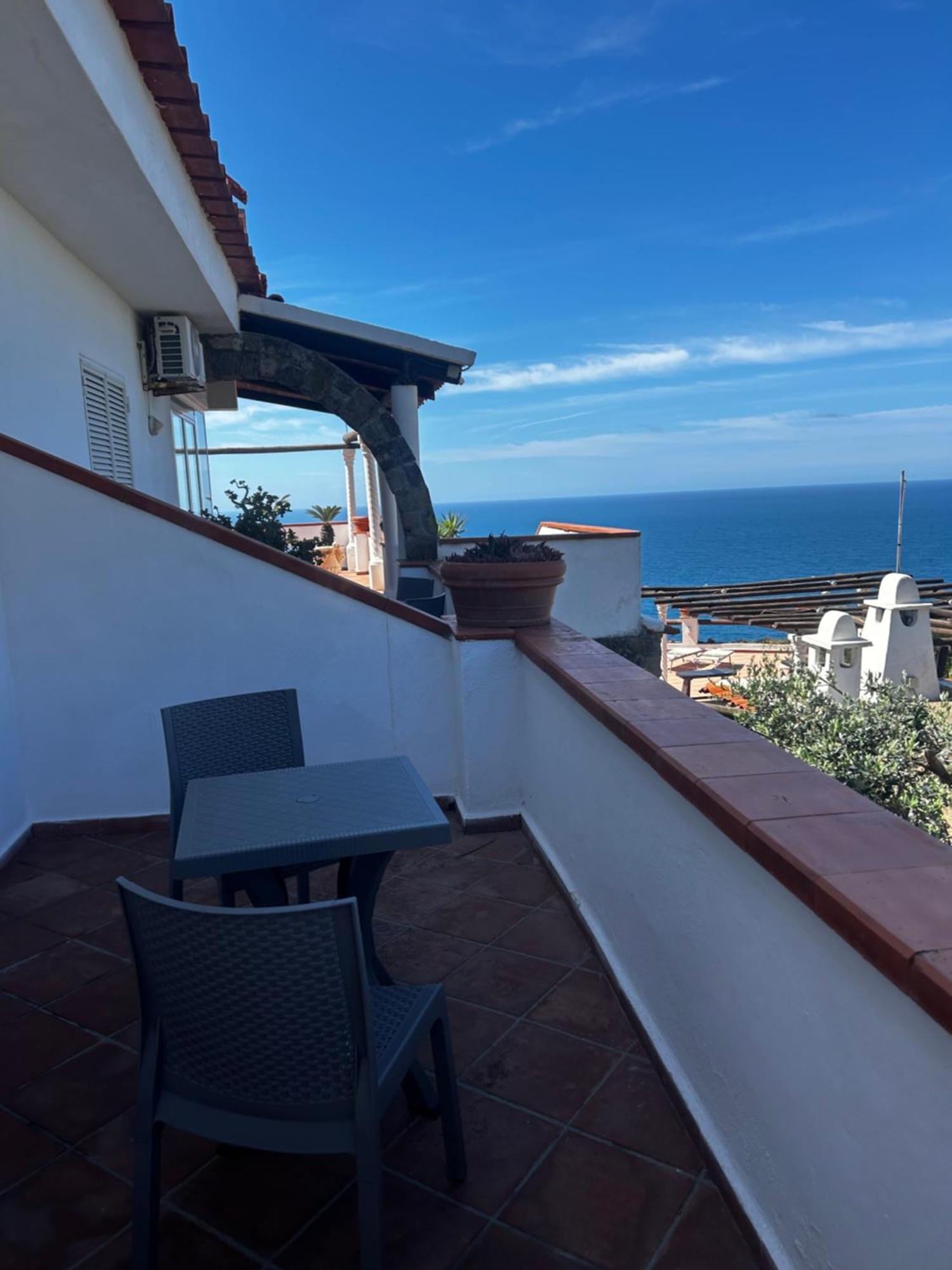 Hotel Punto Azzurro Forio  Exterior photo